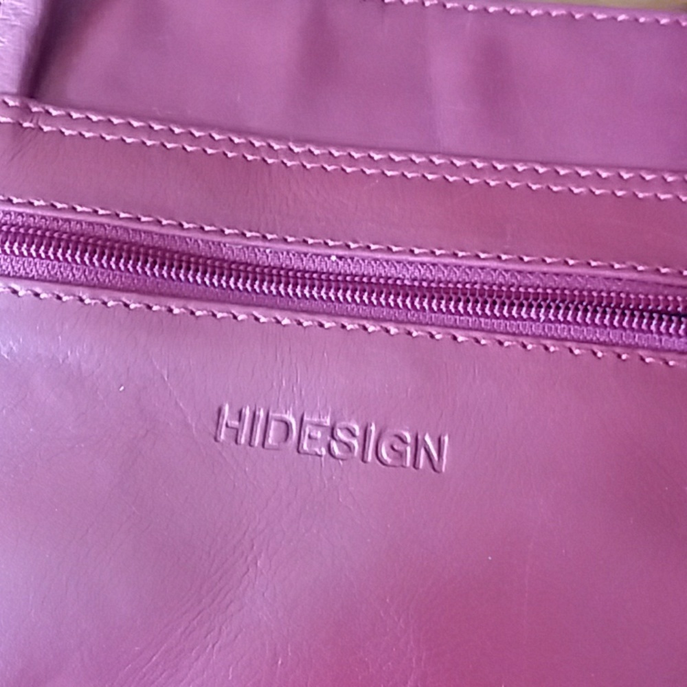 Hidesign "Ranch" Red Bag - Picture 3 of 8